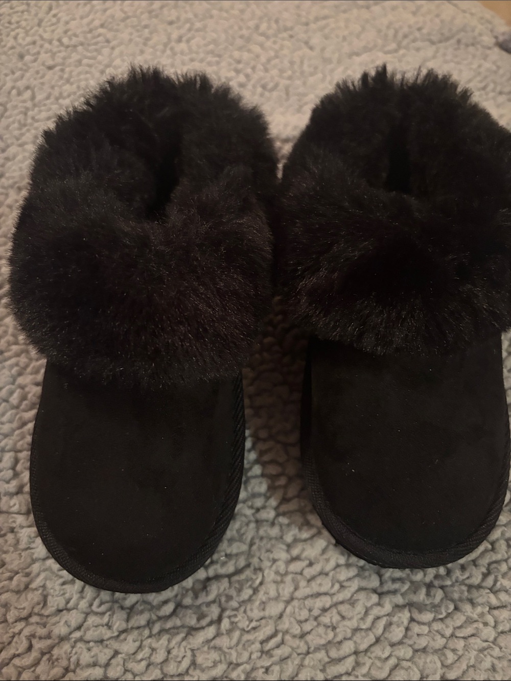 NWOT The Children's Place platform Teddy Slip ons black